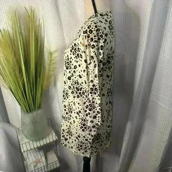 Chicos Women’s 0 US Small Long Sleeve Tunic Cheetah Animal Print Blouse Top - Picture 5 of 12